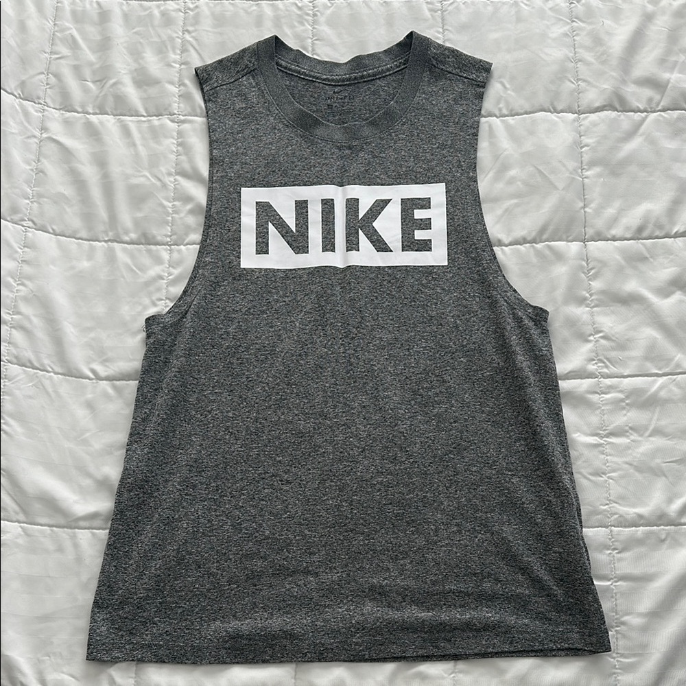 🩶 Nike Sleeveless Tank